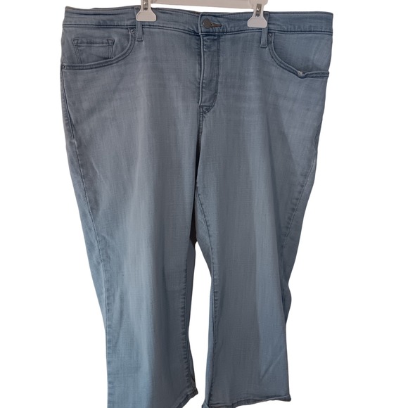 Levi's 311 Shaping‎ Skinny Capri Jeans Light Blue Womens Size 20W - Picture 2 of 6